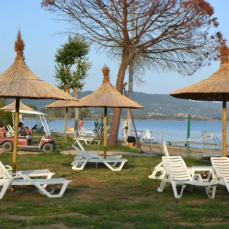 Locazione Turistica Punta Navaccia-1 度假居