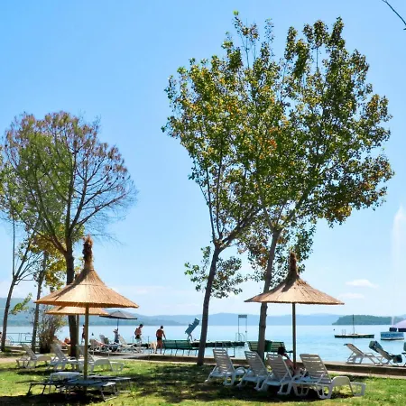 Ferienhaus Locazione Turistica Punta Navaccia-1 Tuoro sul Trasimeno