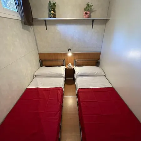 Locazione Turistica Punta Navaccia-1 Ferienhaus